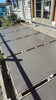 Footpath pavers style (sponge finish)